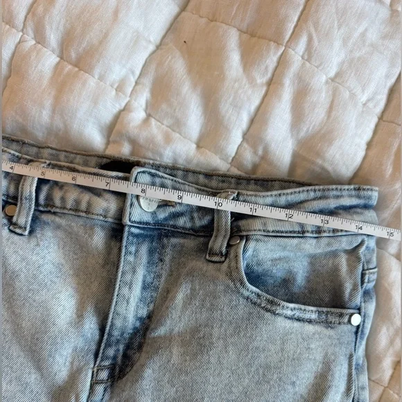 Kendall & Kylie l The Iconic High-Rise Straight l 29 - Picture 5 of 6